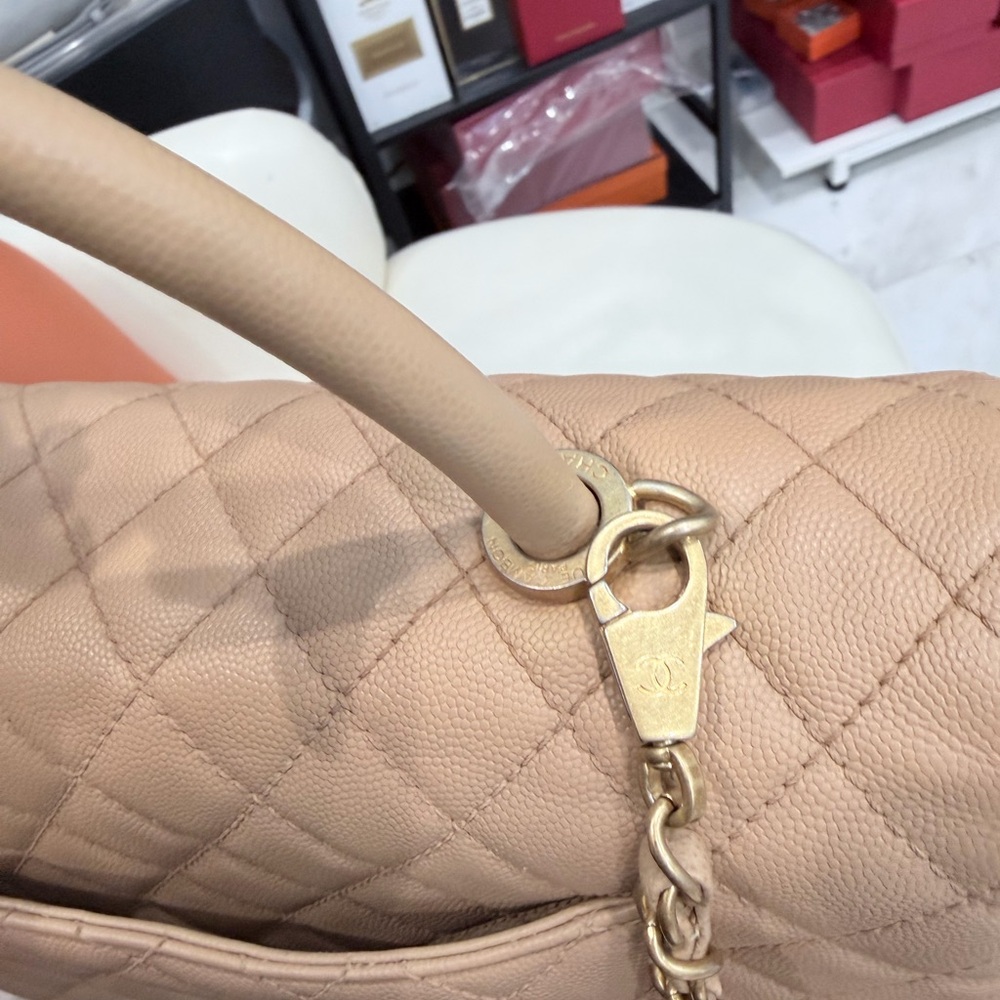 CHANEL Tan Quilted Shoulder Bag 7.1" x 11.4" x 4.7" measure - Picture 11 of 16